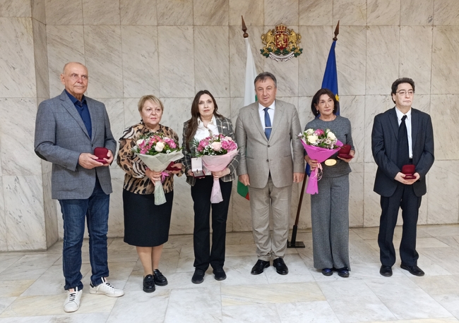 Ще се изгражда жилищна сграда за квалифицирани медицински специалисти, каза кметът на Шумен Христо Христов на среща с лекари 