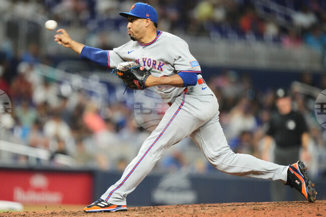 Free Agents Boston Baseball