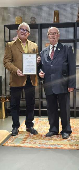 Ръководителят на фолклорен ансамбъл „Мизия“ Любчо Василев е отличен с почетното звание „академик“ от Академията на обединените българи