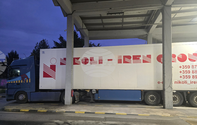 Шофьорът на товарния автомобил, в който на "Кулата" бяха открити седем мигранти, е криминално проявен, съобщи прокурор Елица Калпачка 