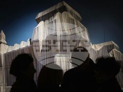 „Квадрат 500“ - изложба „Кристо и Жан-Клод. Опакованият Райхстаг, Берлин (1971–1995)”