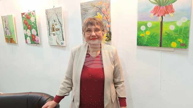 Изложба „Светът е чудесен“ откри в Монтана художничката Живка Младенова