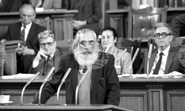 Асен Севарски - писател, журналист и политик