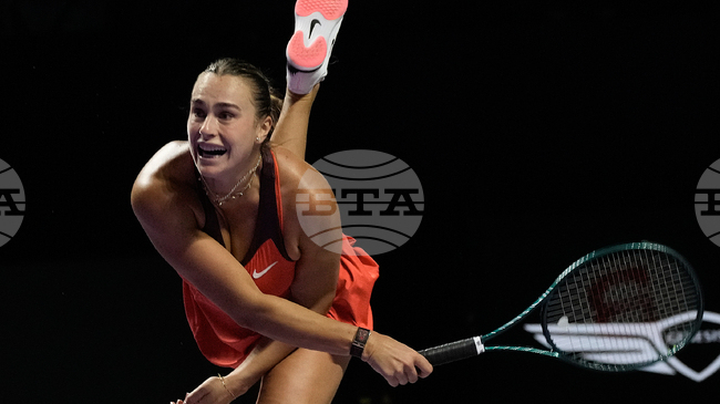 Арина Сабаленка с втора победа на Финалния турнир на WTA, Коко Гоф взе мача в два сета срещу Джазмин Паолини