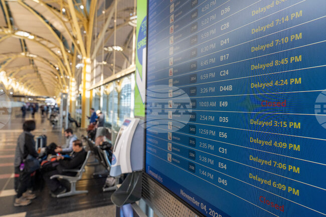 Над 2100 полета са били анулирани по последни данни в САЩ вчера 