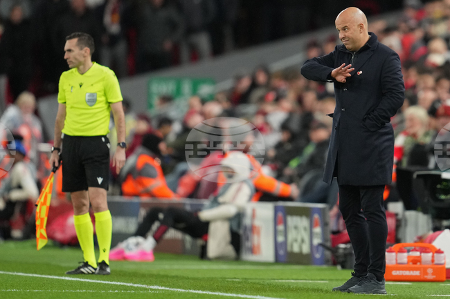 Алисон Бекер ще се завърне на вратата на Ливърпул, но други двама отпадат заради контузии