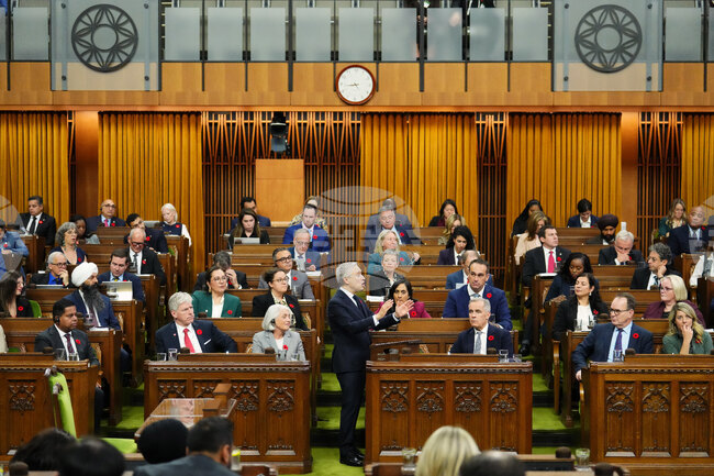 Депутат от канадската опозиция се присъедини към управляващата партия