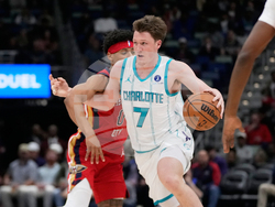 Hornets Pelicans Basketball