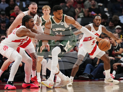 Bucks Raptors Hockey