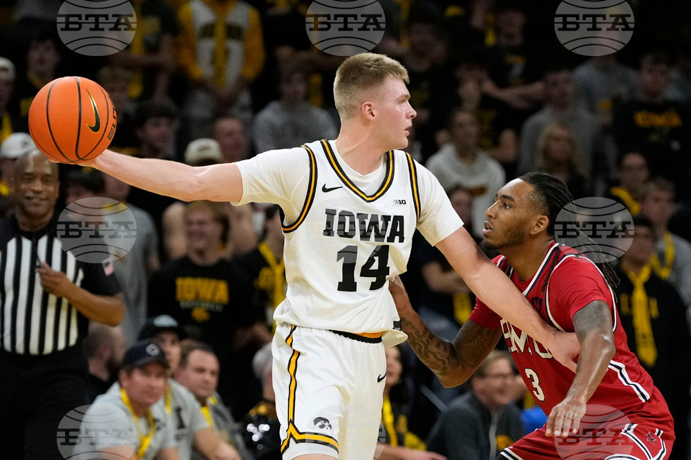 Robert Morris Iowa Basketball