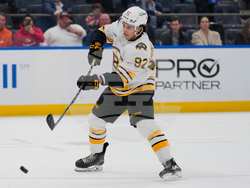 Bruins Islanders Hockey