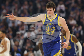 Suns Warriors Basketball