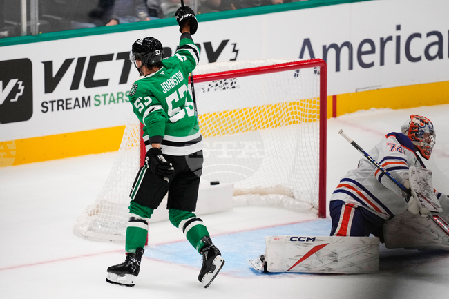 Уайът Джонстън бе точен при дузпите и Далас Старс победи Едмънтън Ойлърс в НХЛ