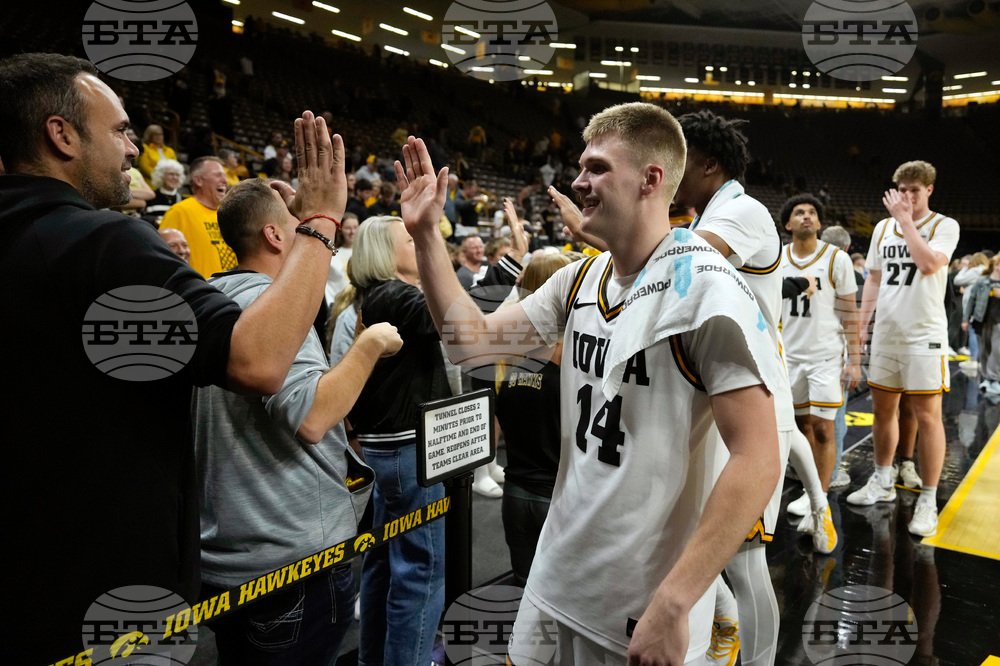 Robert Morris Iowa Basketball