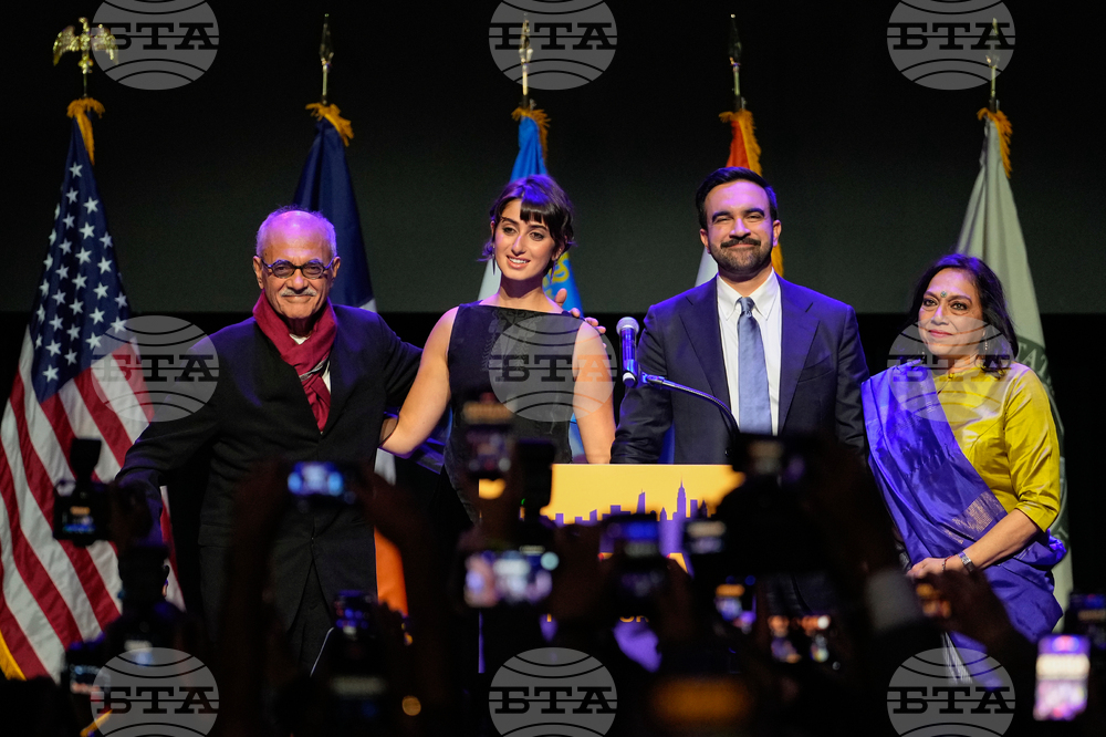 Мира Наир и Рама Сауаф Дуаджи - двете силни жени, които стоят до Зохран Мамдани, новоизбрания кмет на Ню Йорк