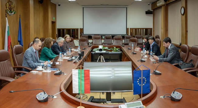 Работна среща на министър Рашков с европейския главен прокурор Лаура Кьовеши