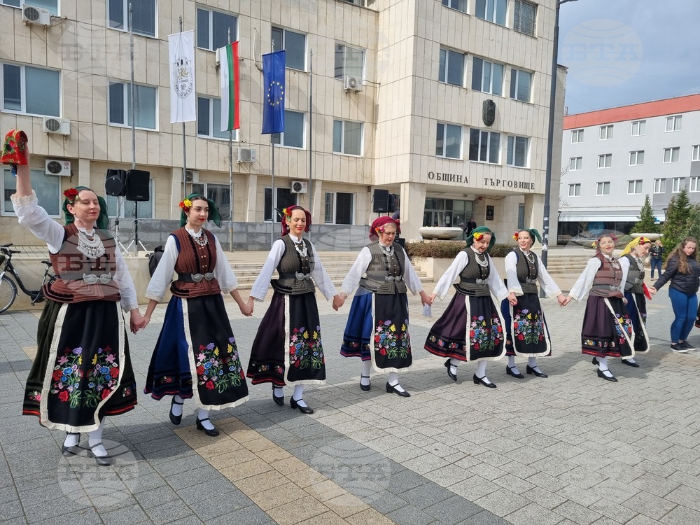 Търговище - фолклорна инициатива - Трети март