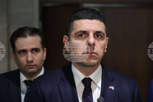 България и Румъния да поискат консултации по член 4 от Договора за НАТО, предлагат от „Да, България“