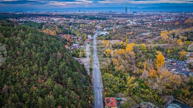 Столичната община и АПИ подписаха споразумения за основен ремонт на „Самоковско шосе“ и изграждане на надлез при село Казичене