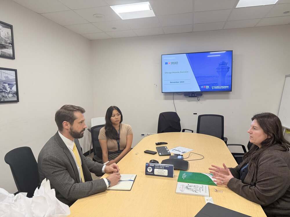 Генералният консул на България Светослав Станков участва в работна среща, посветена на откриването на директен полет София–Чикаго