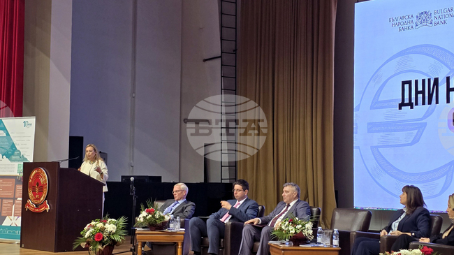 Еврозоната е най-сигурната среда за постигане на икономически просперитет, каза Зорница Русинова, председател на ИСС