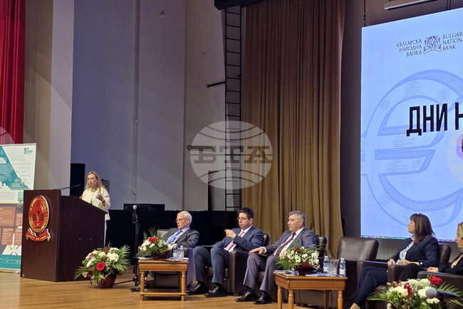 Еврозоната е най-сигурната среда за постигане на икономически просперитет, каза Зорница Русинова, председател на ИСС