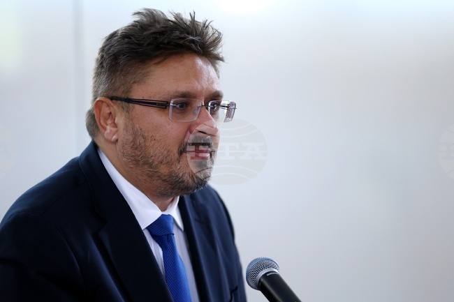 БТА е възможен прозорец за българските университети - както към нашите студенти, така и към студентите от чужбина, каза Кирил Вълчев