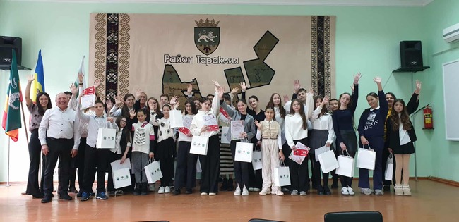 Наградиха победителите в конкурса за детско творчество в Тараклия