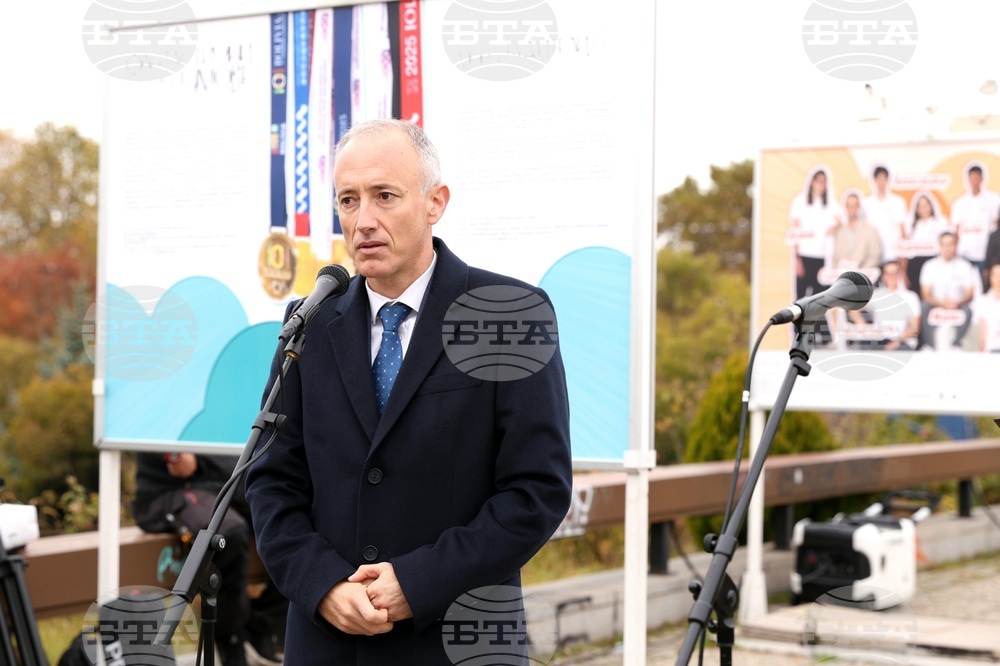 „Фантастични умове“ - изложба - откриване