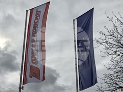 Плевен - „Дкар консулт търговски център“