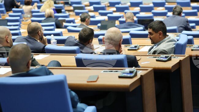 Парламентът отхвърли проекторешението на МЕЧ българската държава да придобие „Лукойл Нефтохим Бургас“ АД и „Лукойл-България“ ЕООД 