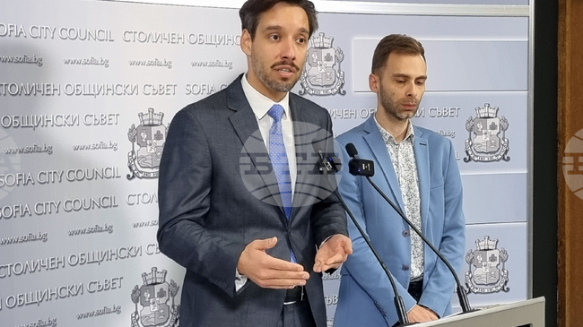 Реформата на Васил Терзиев в паркирането е размита версия на предложенията на "Спаси София", заяви Борис Бонев