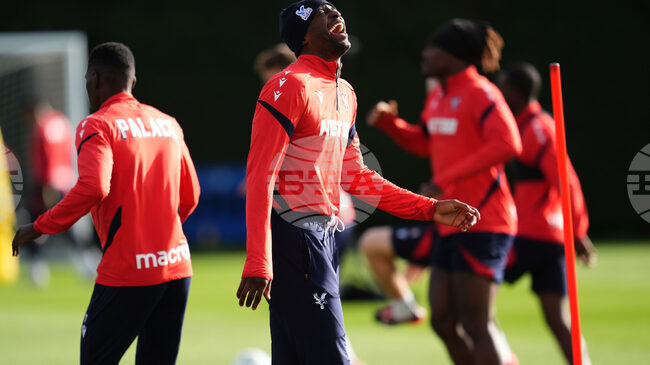 Кристал Палас иска да удължи договора на Жан-Филип Матета