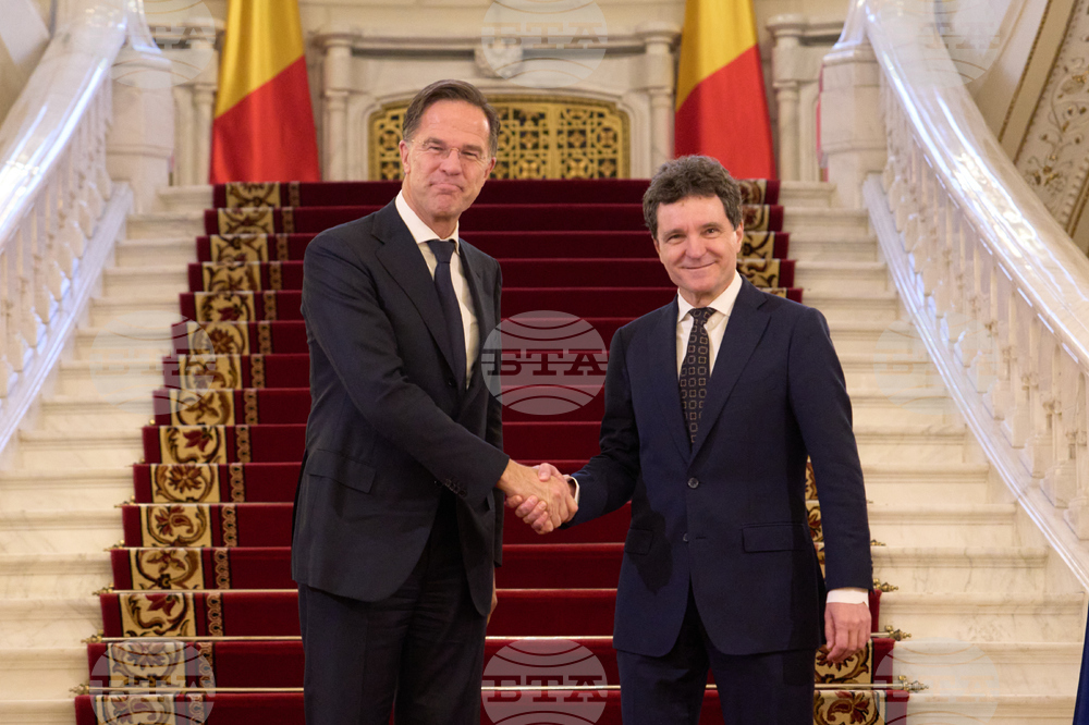 Генералният секретар на НАТО Марк Рюте пристигна на първо официално посещение в Румъния; ще участва във форум за отбраната