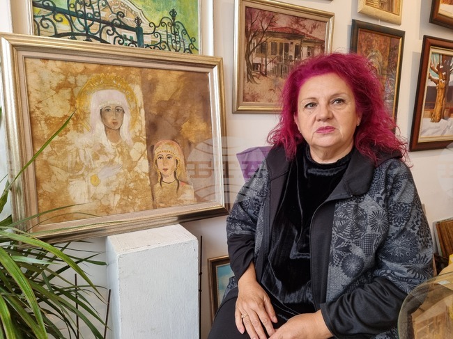 Благотворителна изложба „Градините на Богородица“ събира средства за параклиса „Св. Мина“ в Сливен