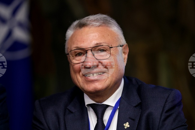 България е натрупала много по-голям потенциал от това, което имаше през 80-те години, но ни трябва визия и лидерство, каза Велизар Шаламанов