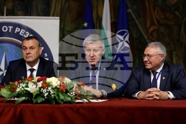 Централен военен клуб - принос на България в НАТО и Европейската отбрана - конференция