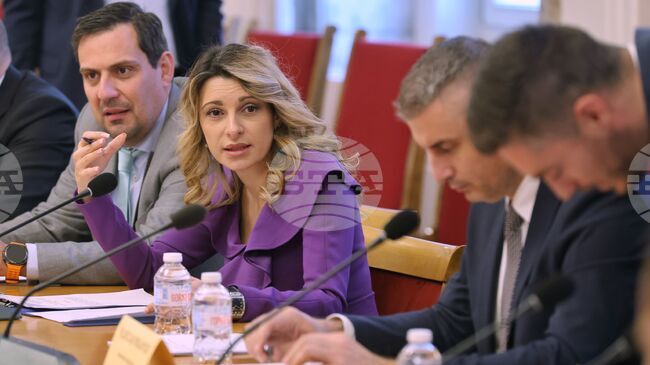 Парламентарната енергийна комисия прие законови промени, свързани с въвеждане на фигурата на особения търговски представител в "Лукойл България"