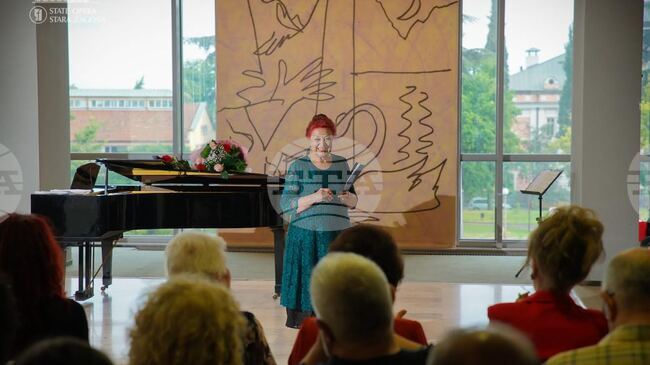 Концертът „Есенни настроения“ на вокалната студия на маестра Стефка Минева ще бъде представен на сцената на Старозагорската опера