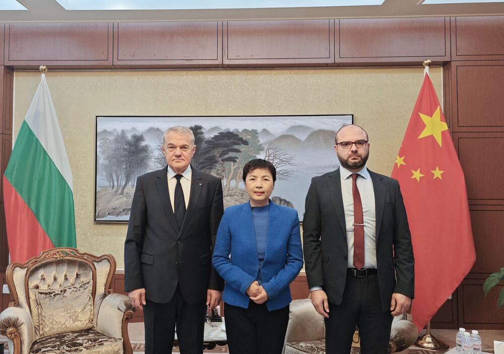 Среща между председателя на ПП АБВ Румен Петков и посланика на Китай Н. Пр. Дай Цинли