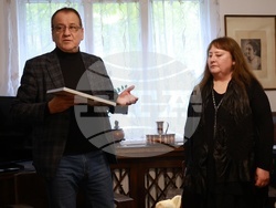 Дом „Дора Габе“ - „Ваня Петкова“ - награждаване