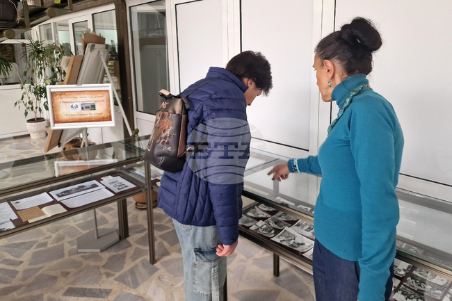 Фотодокументална изложба проследява историята на разградската библиотека от идеята за нейното създаване през далечната 1870 г. до наши дни