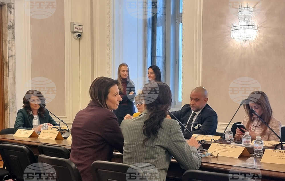 Промени в състава на Обществения съвет направи Комисията по демографската политика, децата и семейството