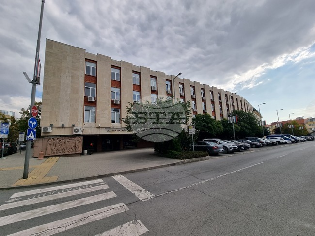 В Съдебната палата – Сливен вече функционира специална регистратура за хора с двигателни затруднения и майки с малки деца 