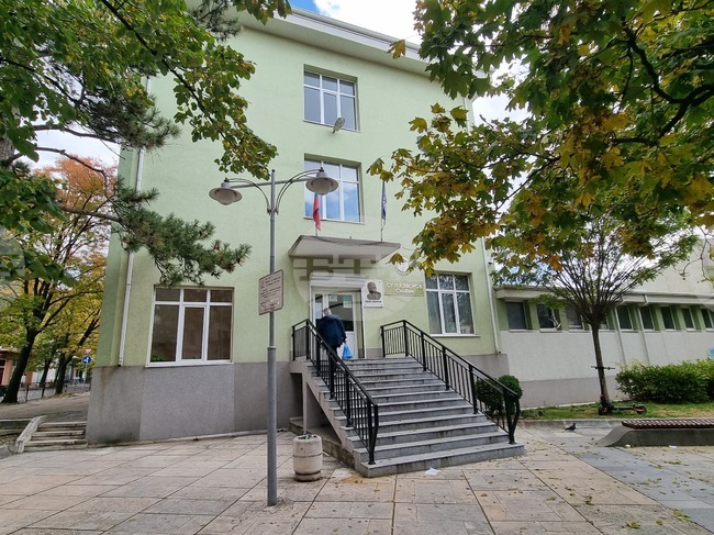 Нова паралелка „Съдебна администрация“ се открива в Средно училище „Пейо Крачолов Яворов" в Сливен