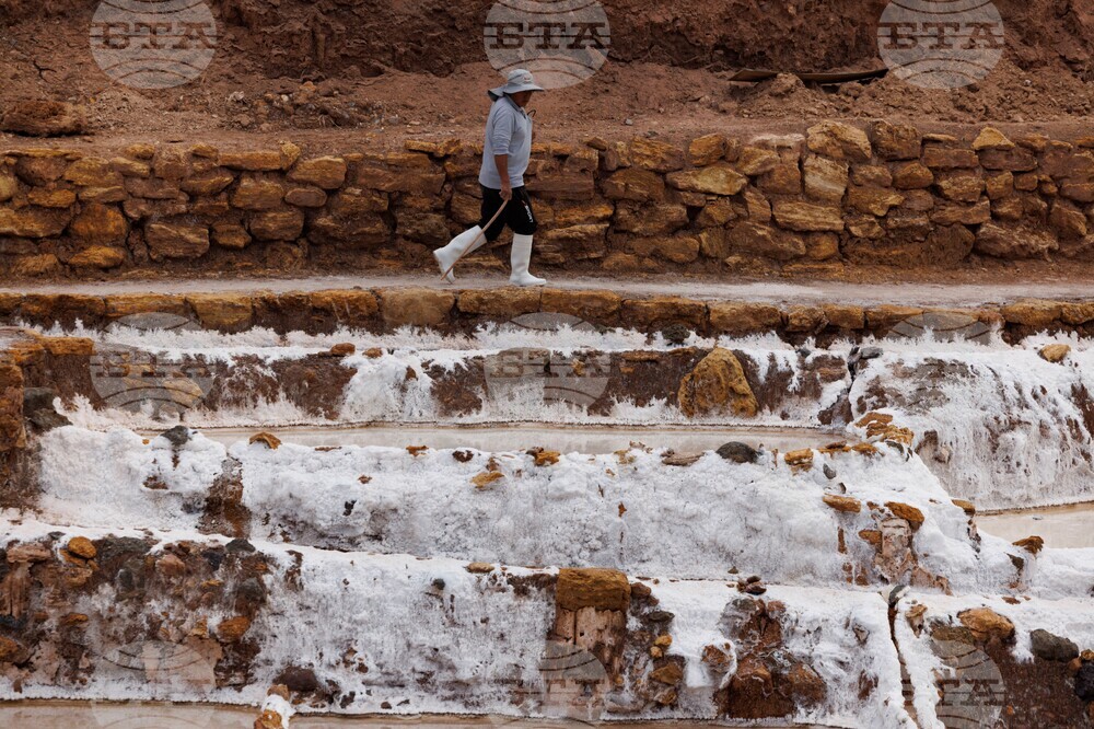 Peru Salt Mines Photo Gallery