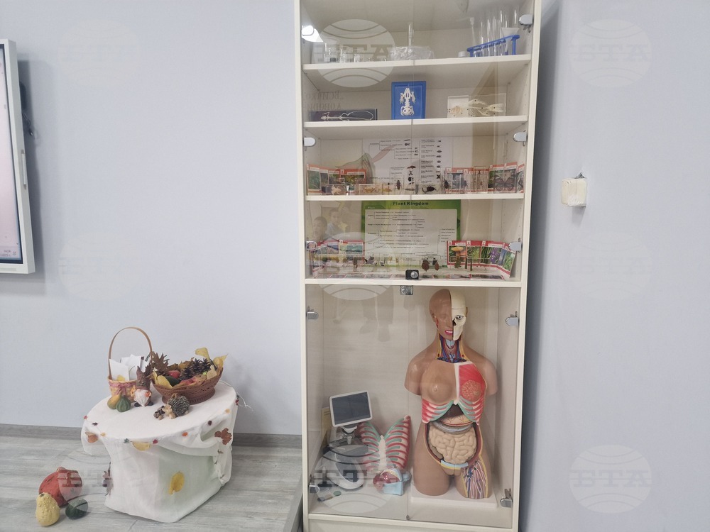 Пазарджик - Начално училище "Никола Фурнаджиев" - СТЕМ център