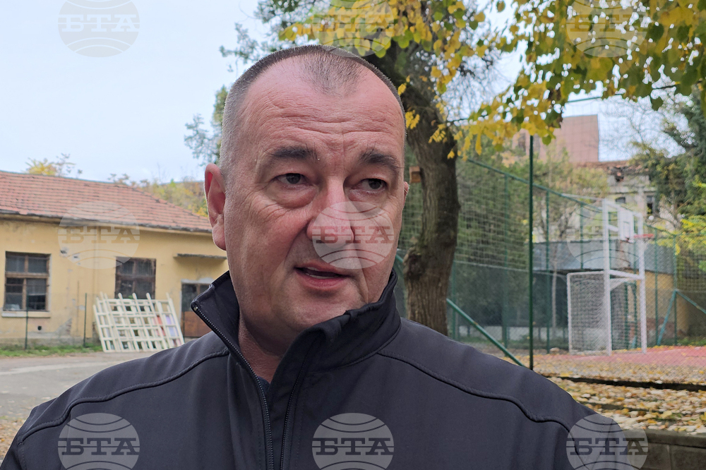 Ловеч - Детско полицейско управление - занятие със служебно куче