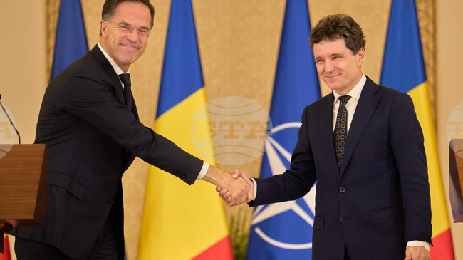 НАТО е готова да защитава всеки инч от територията на алианса, включително Румъния, увери в Букурещ генералният секретар на НАТО Марк Рюте