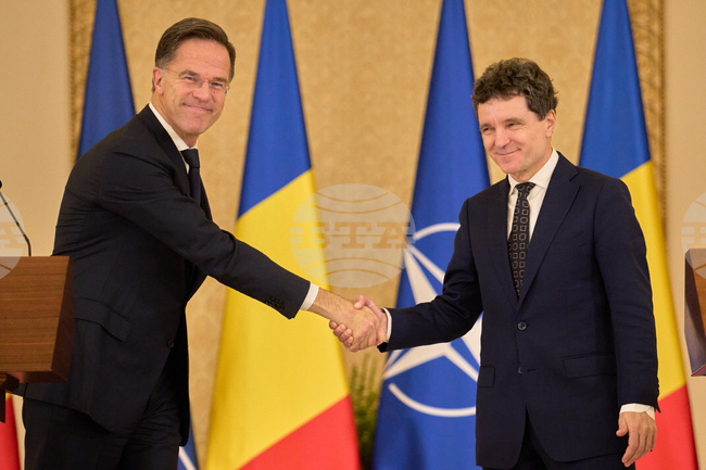 НАТО е готова да защитава всеки инч от територията на алианса, включително Румъния, увери в Букурещ генералният секретар на НАТО Марк Рюте